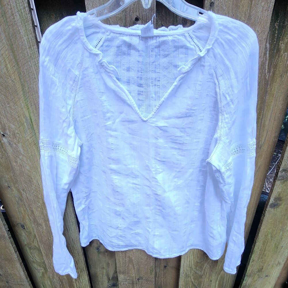 GUC Women's Gap XL (fits like L) Vneck Tunic White Long Sleeved